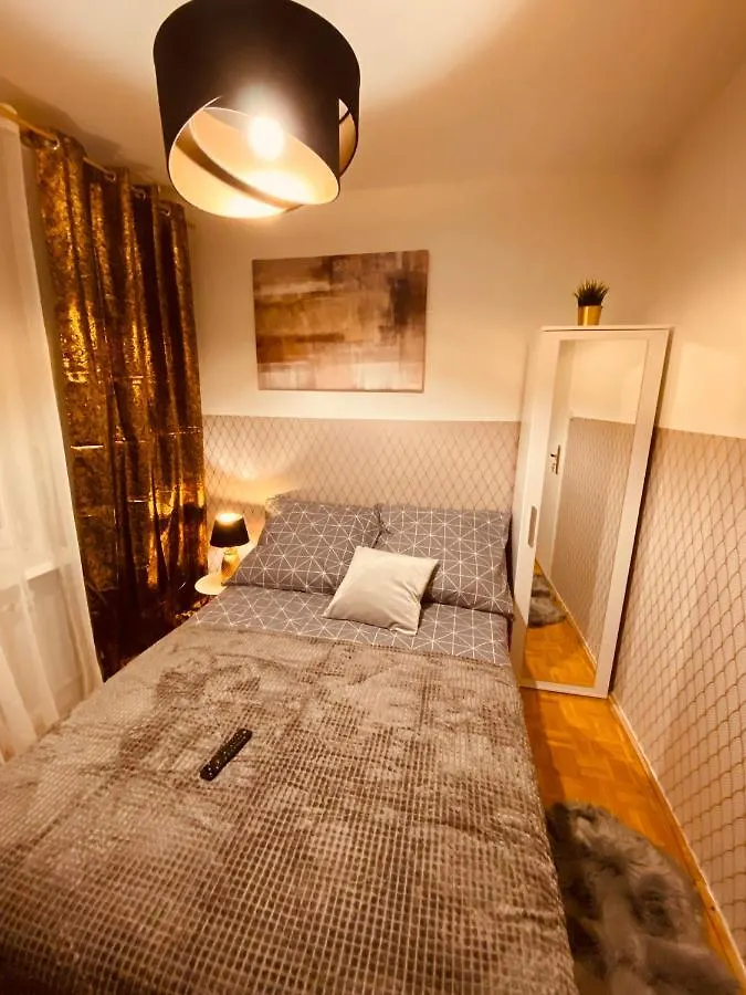 Clicktheflat Wokalna Apart Rooms Варшава Хостел